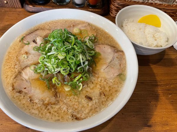 「チャーシュー麺大盛　半ライス」@らーめん一途の写真