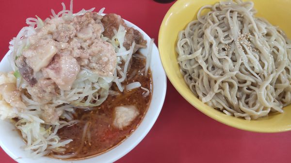 「つけ麺　麺半分トマト味ニンニク野菜アブラ850円」@ラーメン二郎 茨城守谷店の写真