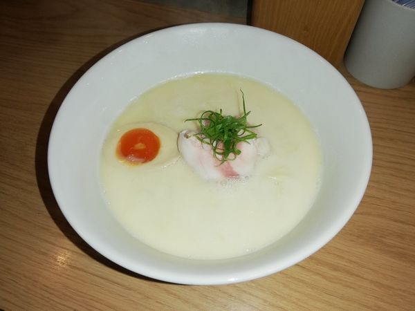「鶏白湯麺」@らーめんMAIKAGURAの写真