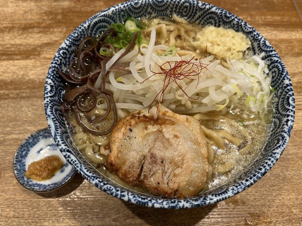 「中華そば（麺大盛）」@麺恋処 爆龍の写真