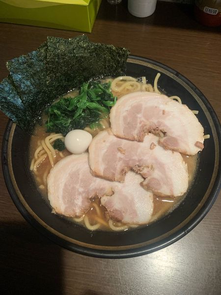 「チャーシューメン大盛り」@家系ラーメン 壱壱家の写真
