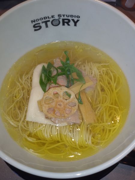 「塩」@NOODLE STUDIO STORYの写真