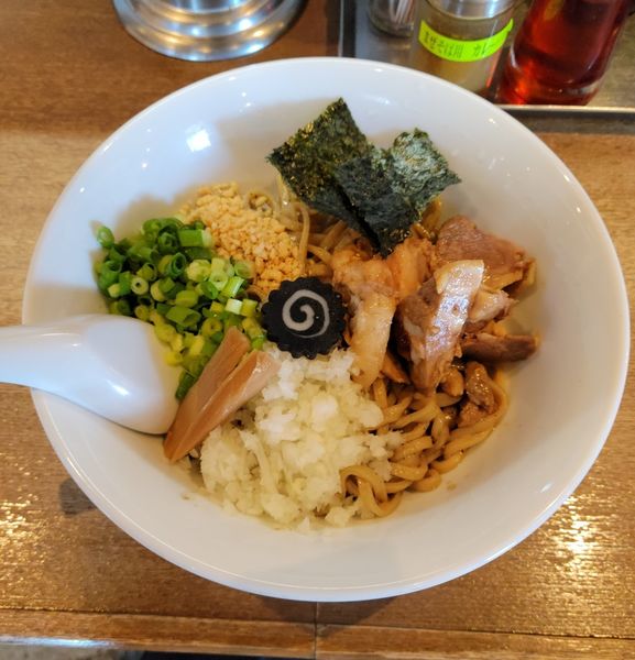 「ドラ二ボ ~煮干しまぜそば~」@Dragon Noodle's ドラゴンラーメンの写真