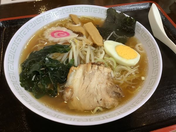 「昔ながらの醤油らぁめん　800円」@じゃんまりんの写真