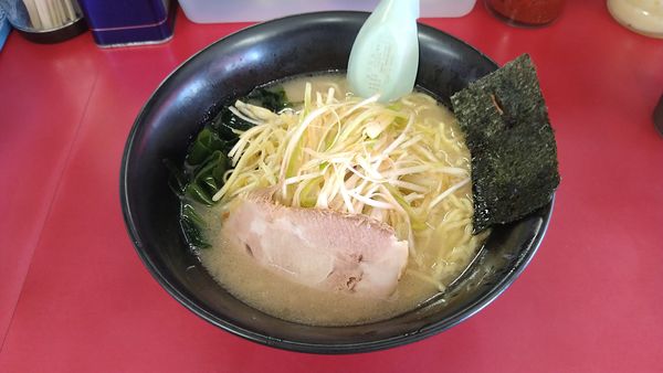 「ネギラーメン¥750+ネギ増し¥150-」@ニューラーメンショップ 亀成店の写真