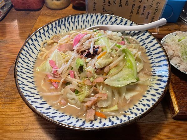 「ちゃんぽん + 豚しゃぶご飯」@元祖長浜 大学ラーメンの写真