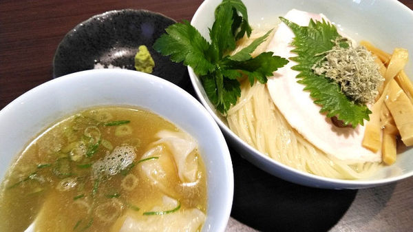 「【限定】岩手県産こだわりポークの昆布水つけそば ￥990」@寿製麺よしかわ 坂戸店の写真