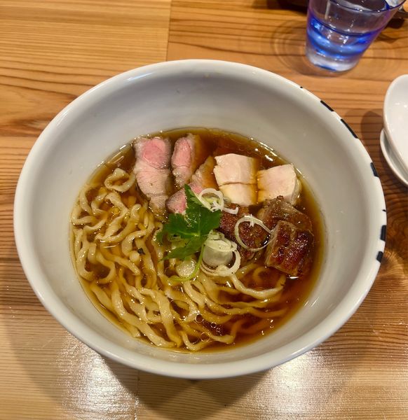 「らーめん得肉三昧肉ごはん付（2000円）」@らーめん かねかつの写真