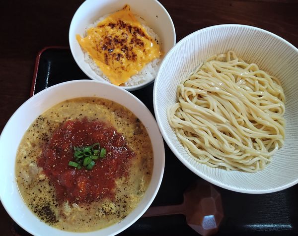 「【限定】鶏とアサリのカキ玉トマトつけ麺（チーズ飯付）￥980」@和風らーめん 凪の写真