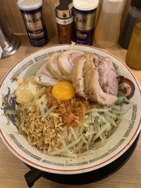 「ミニ豚汁なし」@ラーメン豚山 東京ラーメン横丁店の写真