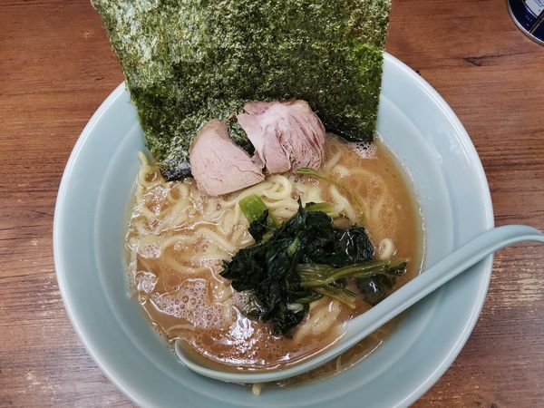 「ラーメン並盛」@横浜ラーメン 武蔵家 国領店の写真