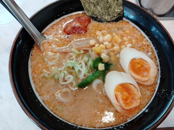 「悟空ラーメン＋味玉」@こだわりラーメン 孫悟空の写真