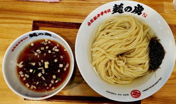 「昆布水つけ麺(大盛)」@自家製中華そば 麺の虜の写真
