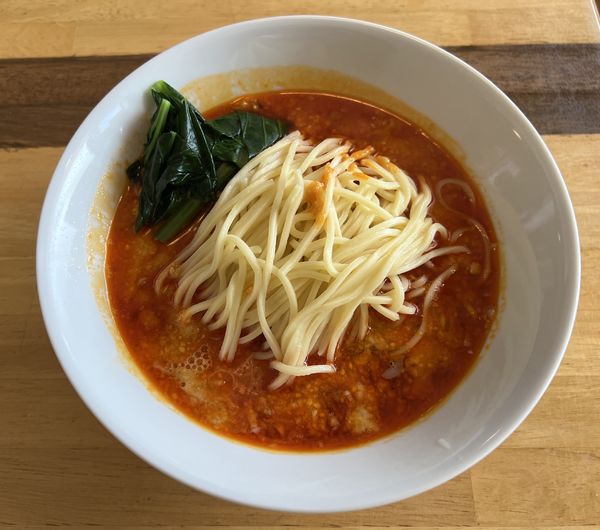 「謹製坦々麺880円+蒸し餃子350円」@謹製担々麺 うさぎの写真