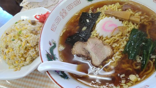 「ラーメン・炒飯(Aセット)」@中華飯店 味楽の写真