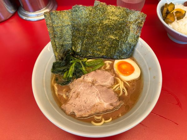 「特製ラーメン850円」@横浜ラーメン 武蔵家 東名川崎店の写真