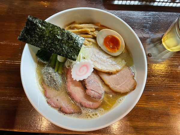 「追い煮干し中華そば塩　チャーシュー」@麺座 かたぶつの写真