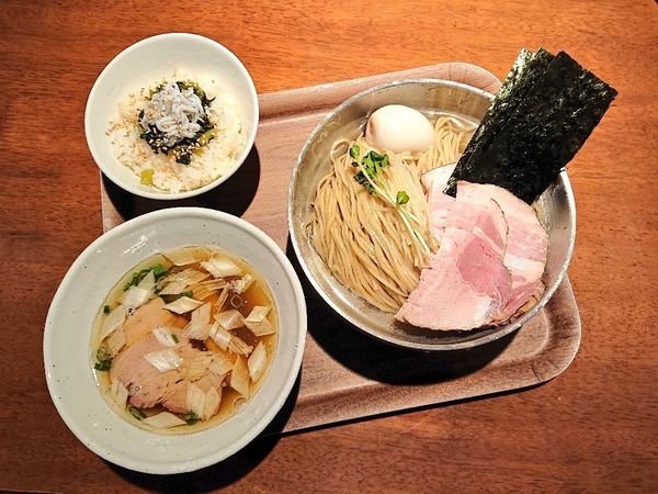 「限定 昆布水つけ麺 白醤油生姜(特製トッピング)、など」@ラーメン ニュー松戸の写真