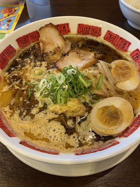 「炙り叉焼と黒マー油の味噌ラーメン」@バーミヤン 東橋本店の写真