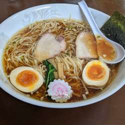 手打中華(大) + 半熟煮玉子