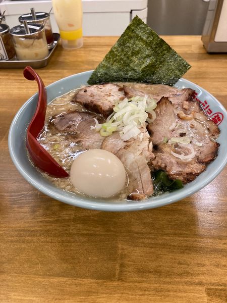 「チャーシューメン大盛り＋味玉＋ライス」@ラーショ マルミャー 大泉学園店の写真