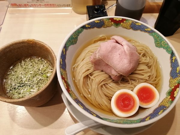 「昆布水つけめん　300グラム　900円　ぴあクーポン味玉」@つけめん金龍の写真