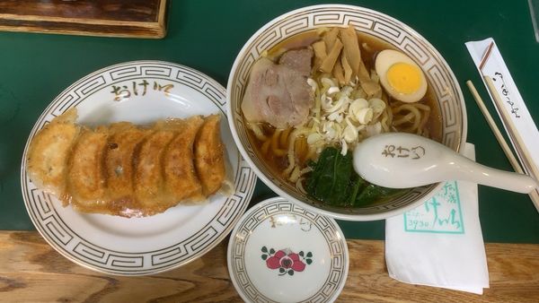 「餃子630懐かしの中華 そば710」@餃子の店 おけ以の写真
