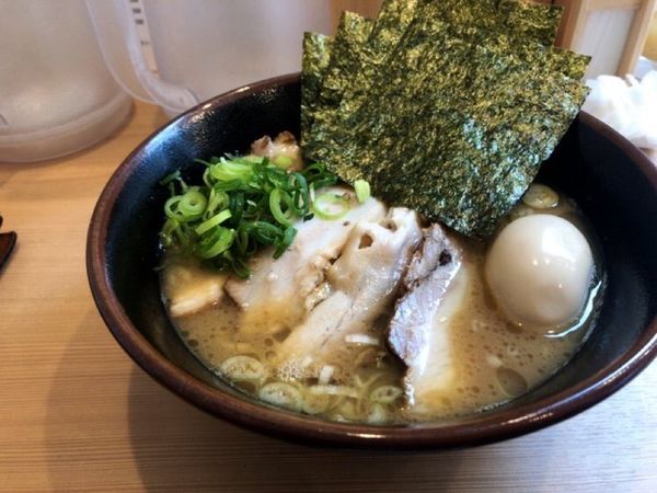 「特製とんこつ」@ラーメン栄楽の写真