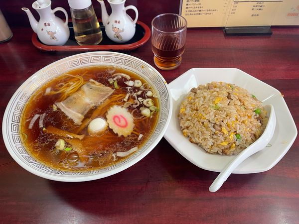 「ラーメン・炒飯セット」@中国料理 進来軒の写真
