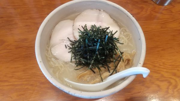 「冷やし軍鶏白湯麺わさび風味950円」@麺屋 臥龍の写真