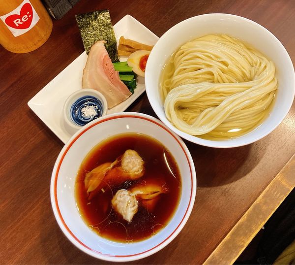 「つけめん＋大盛り＋ワンタン」@とものもとの写真