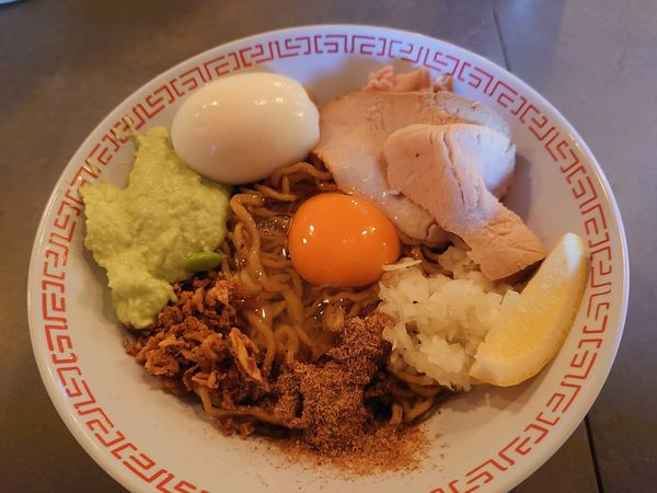 「グルグルまぜそば ハッピー煮卵」@GURU GURU SIROHEBI NOODLEの写真