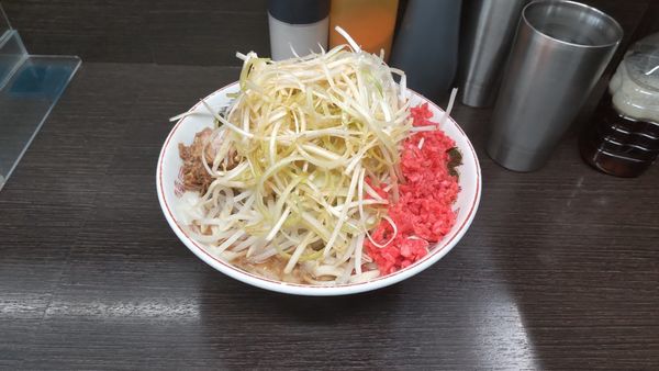 「ラーメン850味ネギ100刻み紅生姜50」@ラーメン二郎 川越店の写真