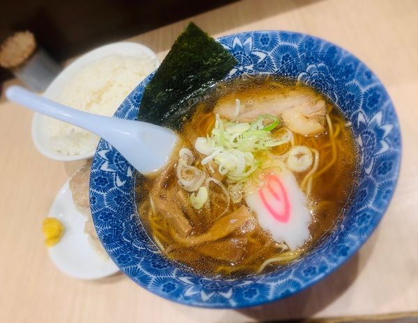 「らーめん（固め￥480）＋焼売セット（￥250）」@肉厚わんたん麺と手作り焼売 ら麺亭 浅草支店の写真