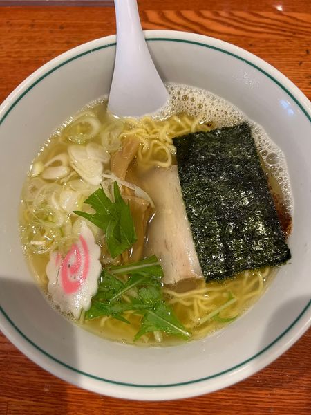 「煮干しベース　塩ラーメン」@麺屋二八の写真
