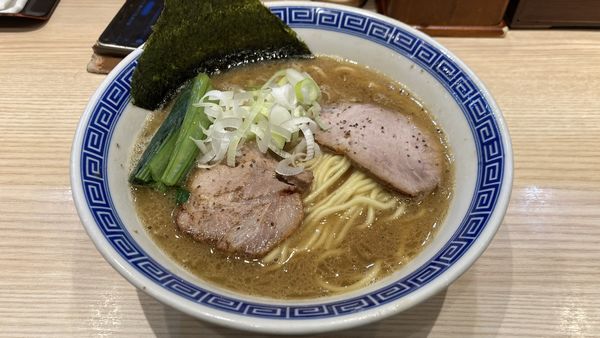 「醤油らーめん」@麺屋二代目 弘の写真