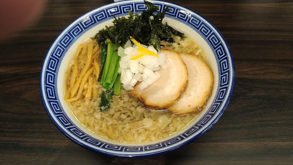 「烏賊背脂煮干中華そば¥880-」@錦糸町中華そば さん式の写真