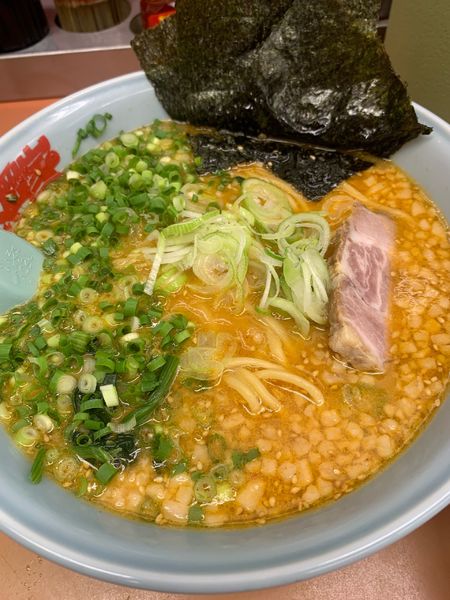 「特製味噌 青ネギ」@ラーメン山岡家 さいたま宮前店の写真