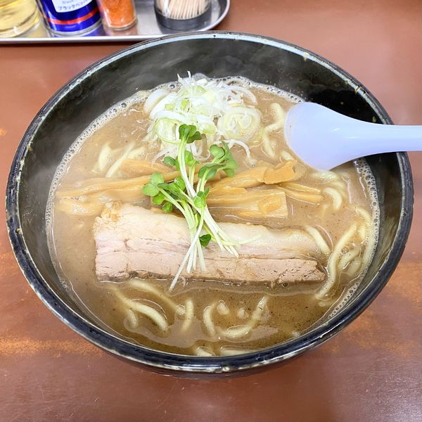 「魚介豚骨ラーメン(太麺)」@ラーメン ひかりの写真