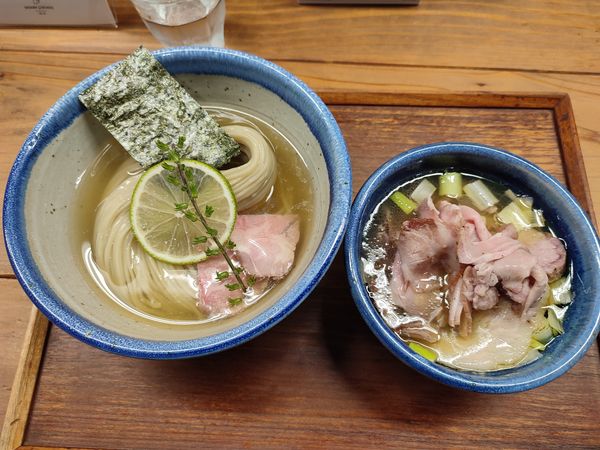 「昆布水塩つけ麺・ちょい肉増し・大盛・味玉」@YOKOKURA STOREHOUSEの写真