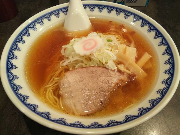 「中華そば（普通）」@三吉屋 駅南けやき通り店の写真