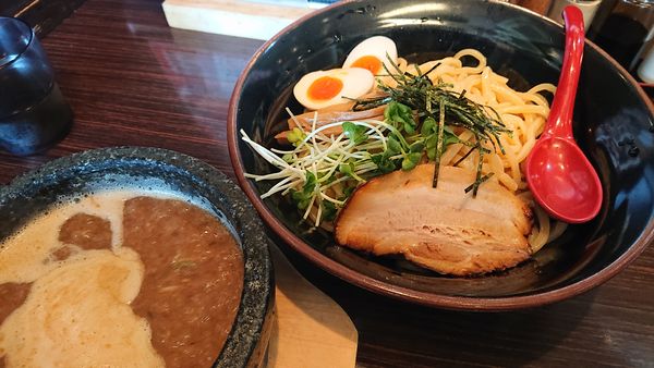 「石焼濃厚つけ麺+大盛ランチタイム大盛無料)」@濃厚つけ麺 みやこ家 宇都宮店の写真