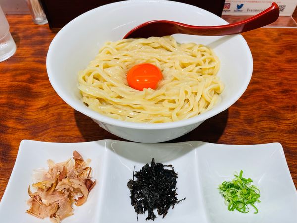 「冷製 塩昆布水のTKM 850円 大盛 150円」@三馬路 東京店の写真