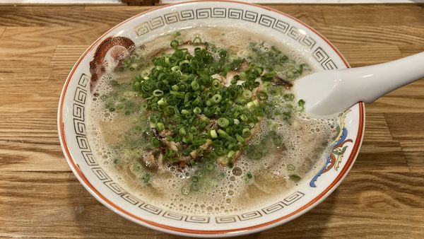 「博多ラーメン」@博多ラーメン でぶちゃん 高田馬場本店の写真