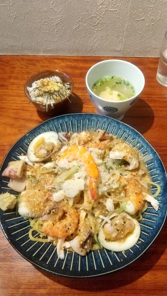 「海鮮盛り冷やし味噌（夏季限定1日10食）1500円」@灼味噌らーめん 八堂八の写真