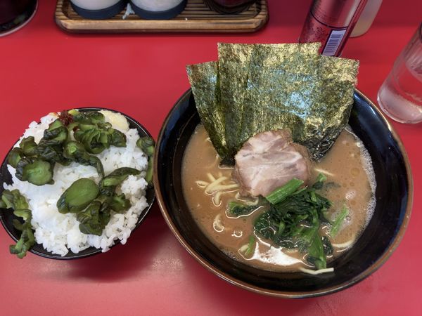 「ラーメン並」@横浜ラーメン 山本家の写真