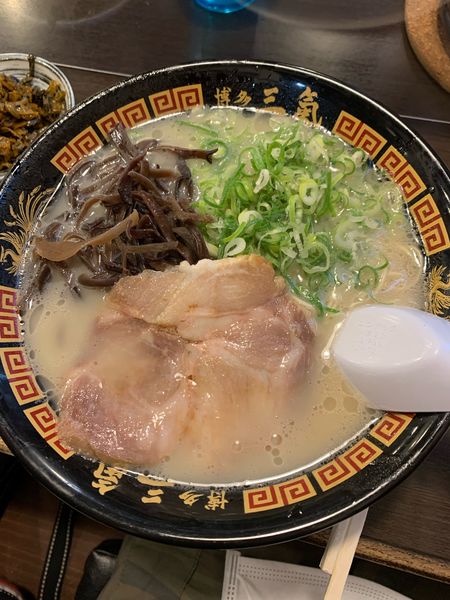 「やる気ラーメン　600円」@博多三氣 福大通り片江店の写真