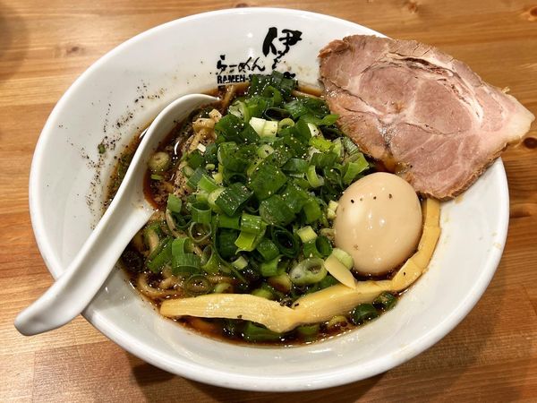 「玉出ブラック」@らーめん伊藝 玉出店の写真