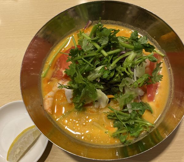 「【期間限定】エスニック　トムヤム冷麺　９８９円」@ジョナサン 横浜反町店の写真