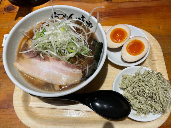 「焼き醤油ラーメンスペシャル　ミニ」@利尻らーめん 味楽 新横浜ラーメン博物館店の写真